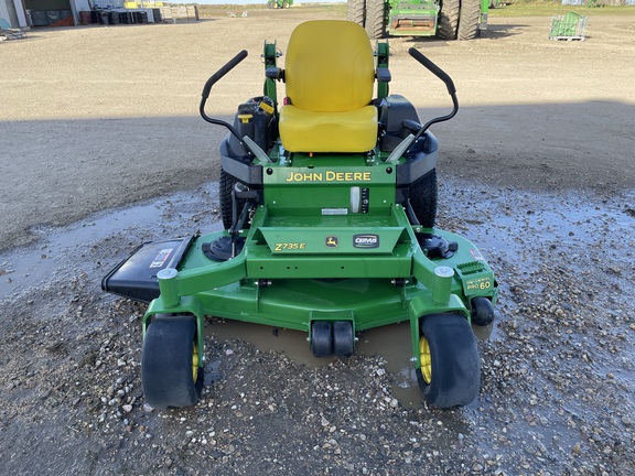 2020 John Deere Z735E