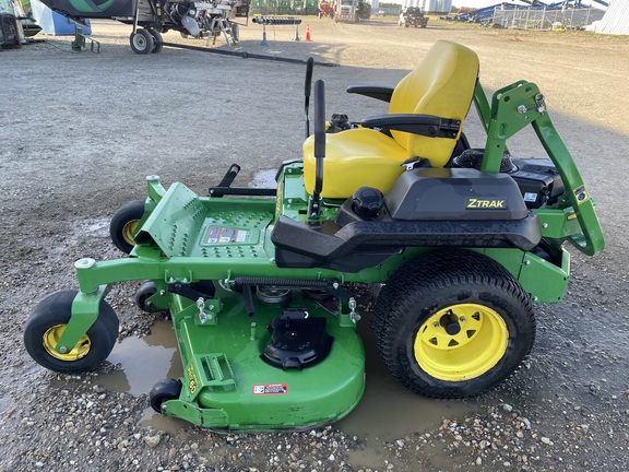 2020 John Deere Z735E