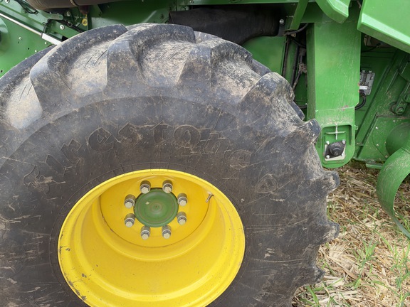 Photo of 2016 John Deere S680