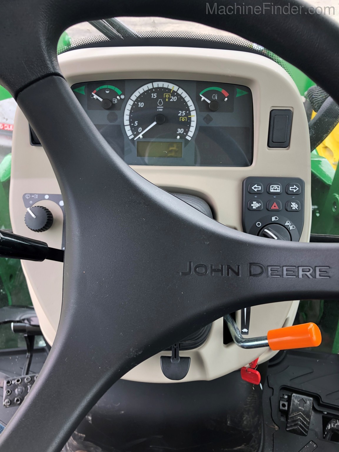 2020 John Deere 4052R Cab Image 9