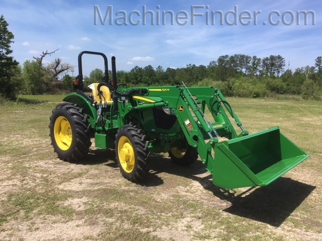 2020 John Deere 5065E w/ Loader Image 2