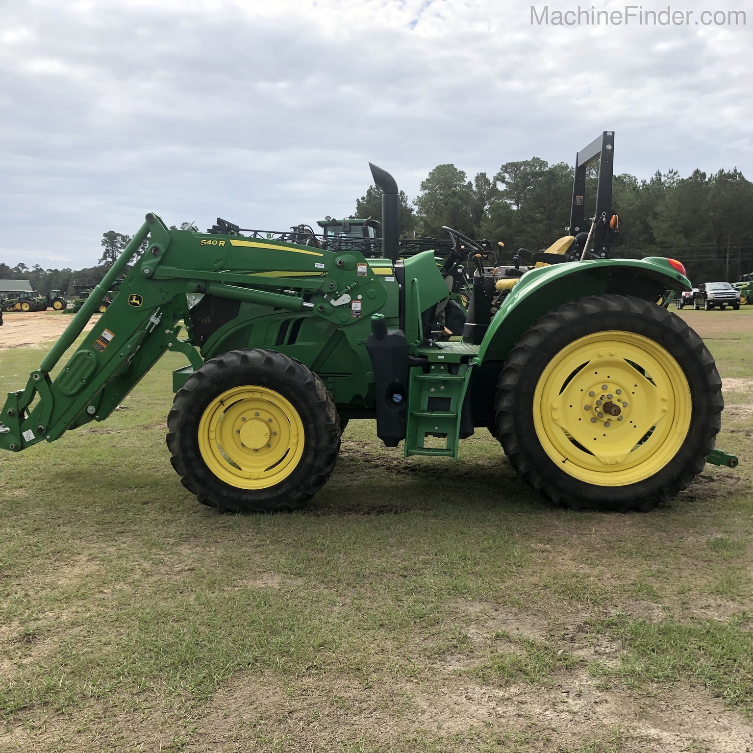 2017 John Deere 6130M Image 1