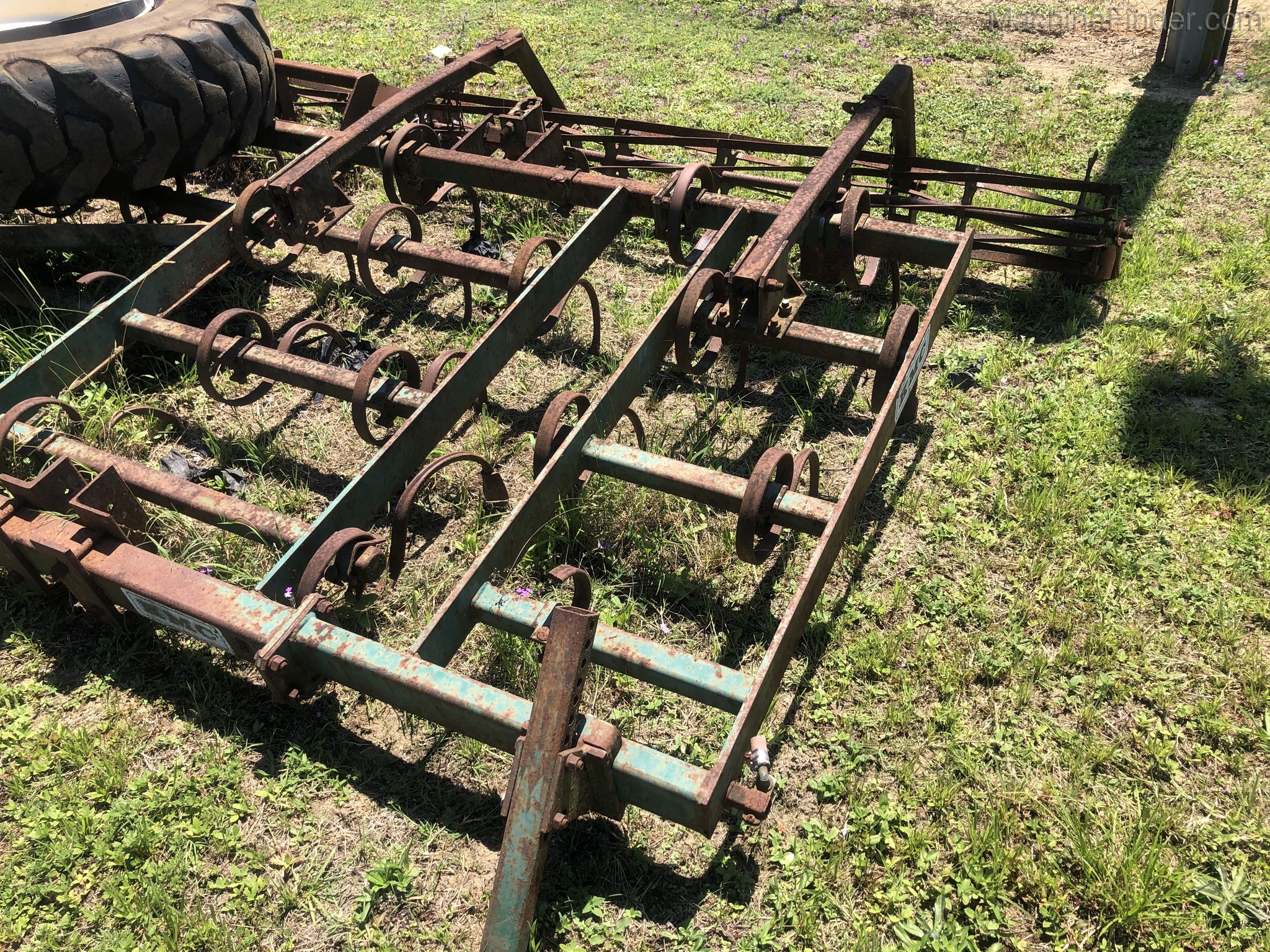 2000 KMC CULTIVATOR Image 2