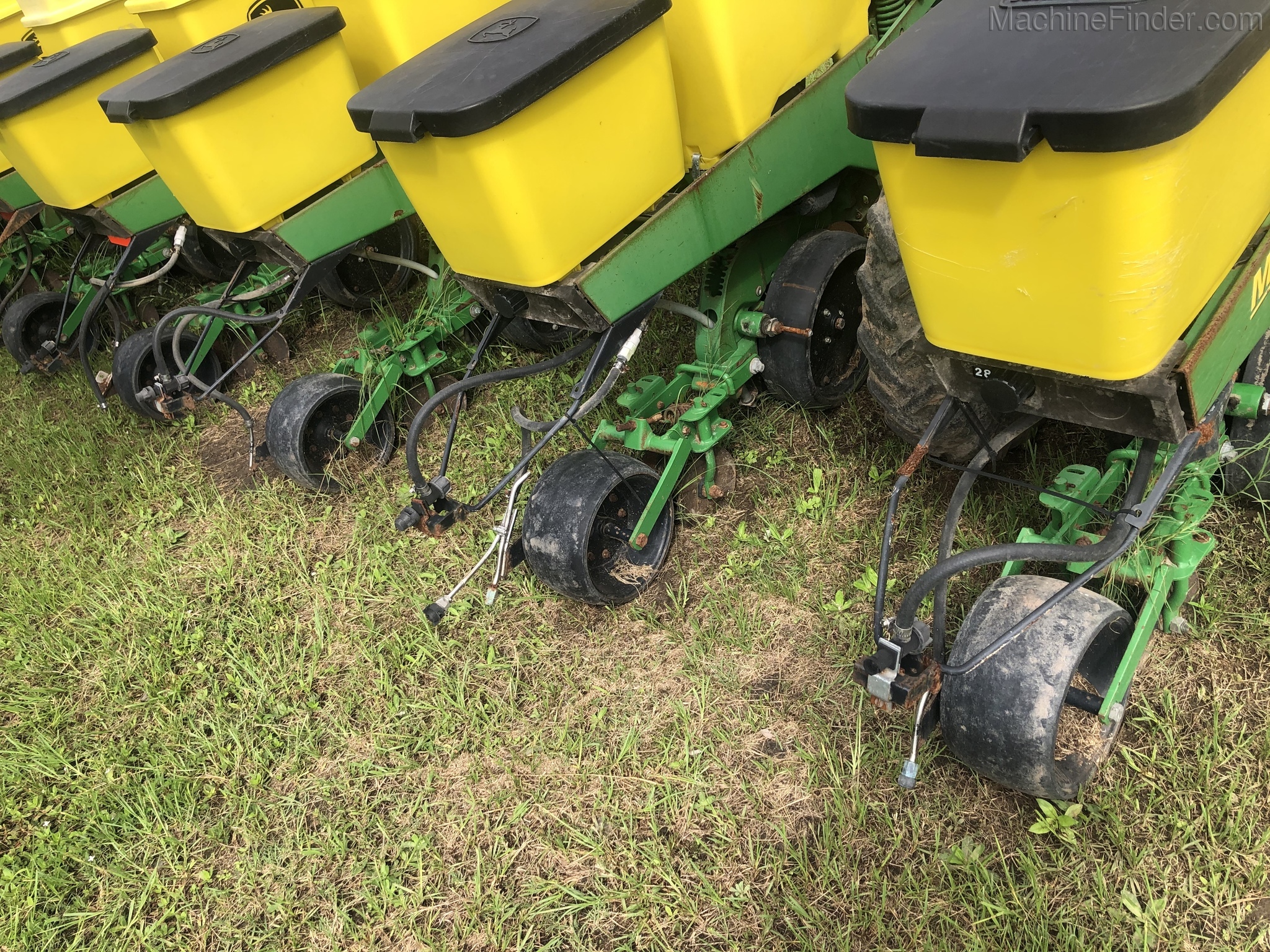 2007 John Deere 1720 Image 2