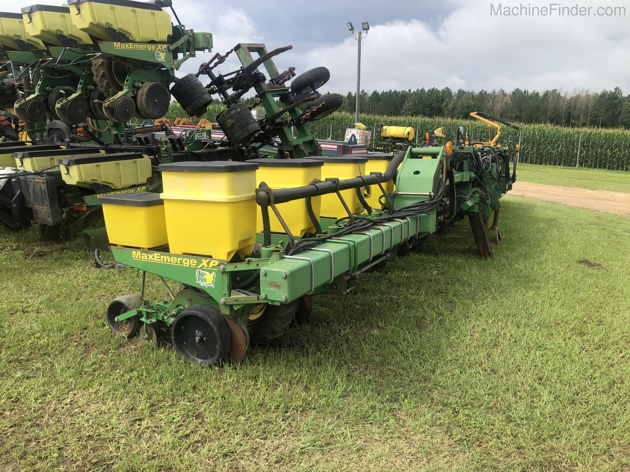 2007 John Deere 1720 Image 1