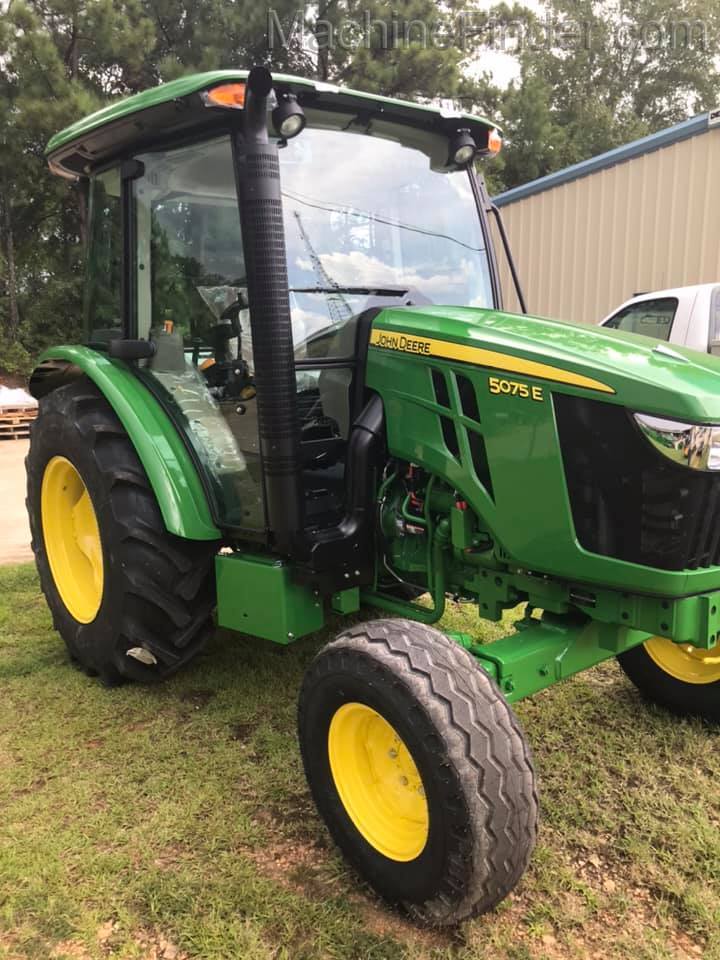 2020 John Deere 5075E Image 1