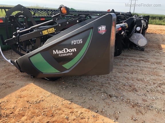 MacDon-FD135-599