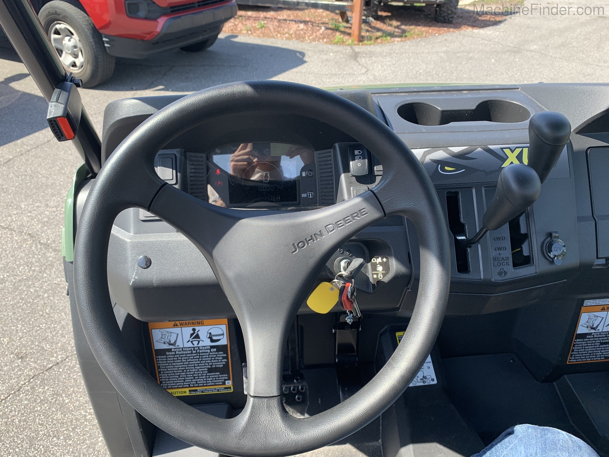 2021 John Deere 590M Image 5