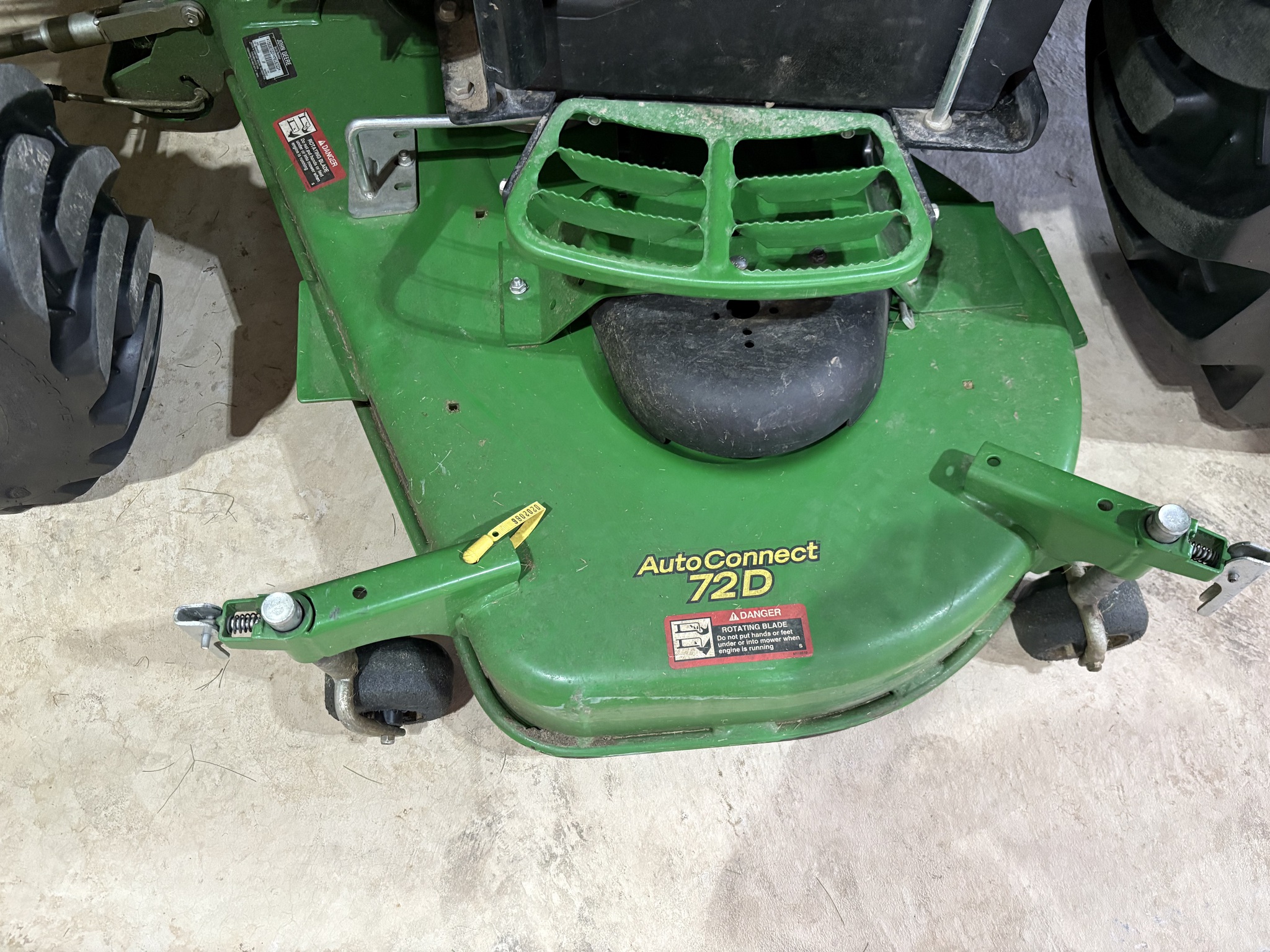 2016 John Deere 3039R Image 9
