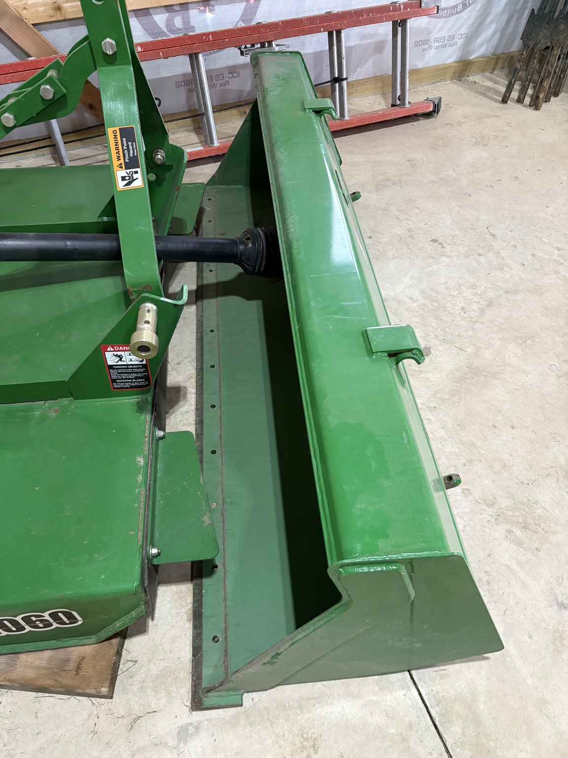2016 John Deere 3039R Image 6