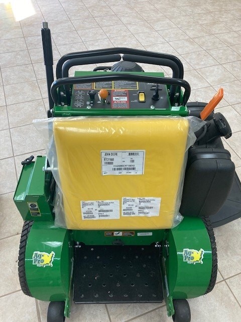 2023 John Deere 636M Image 5