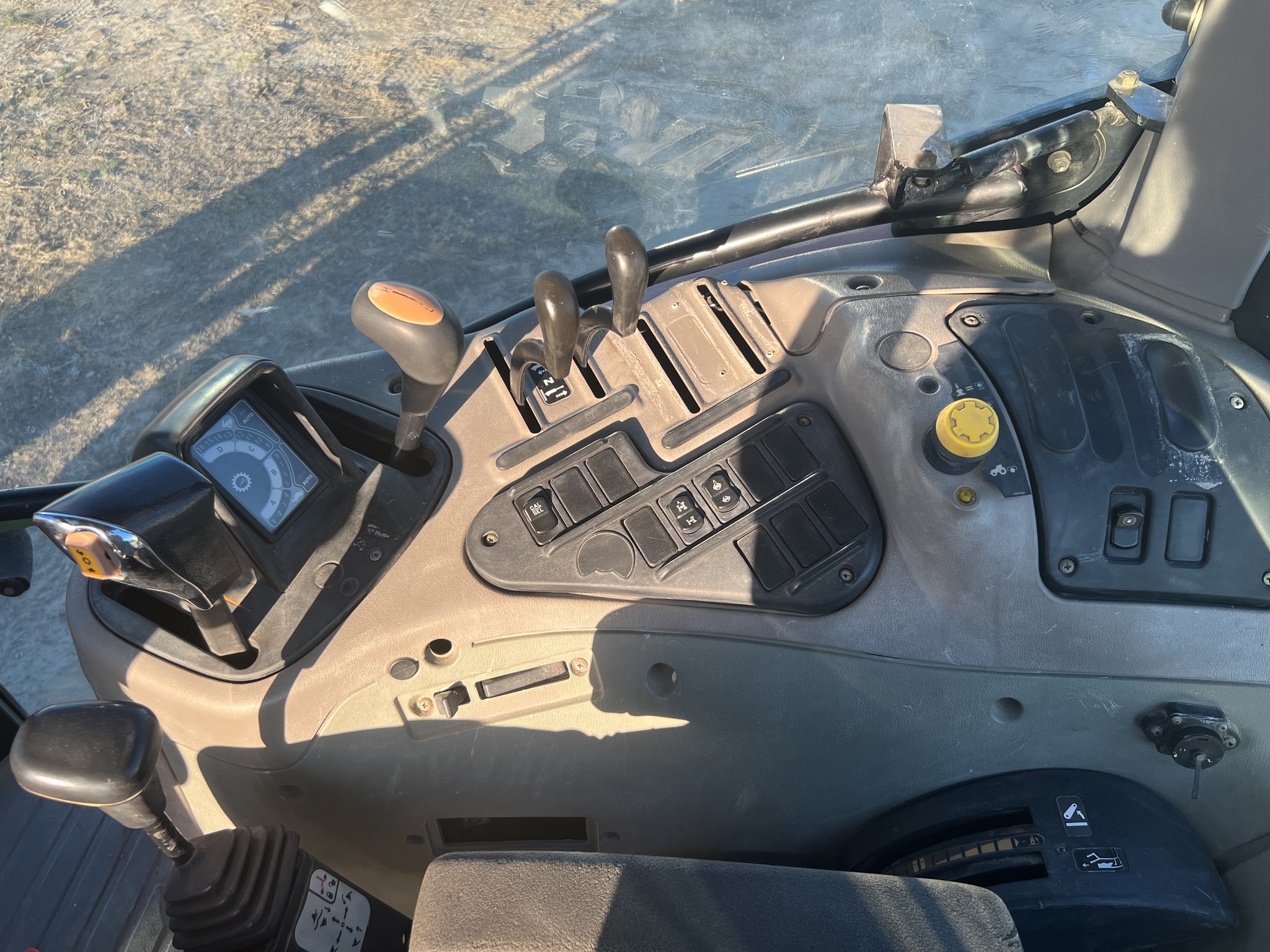 Case IH MAXXIUM 115 Image 5