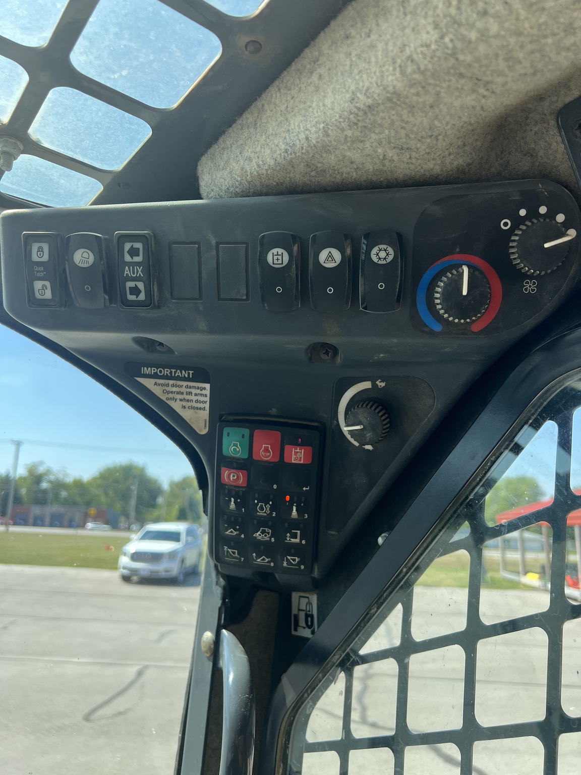 2017 John Deere 331G Image 13