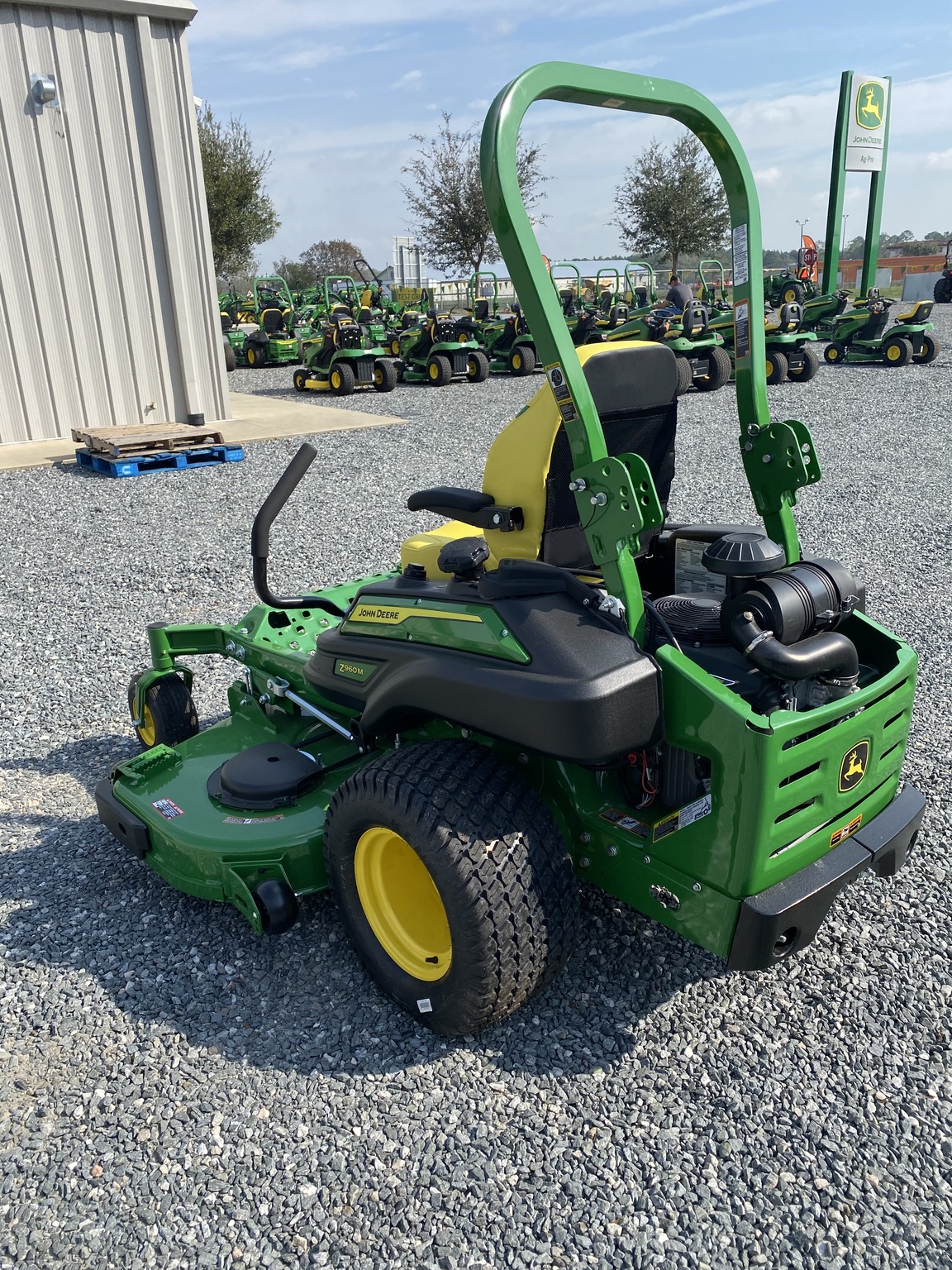 2024 John Deere Z960M Image 3