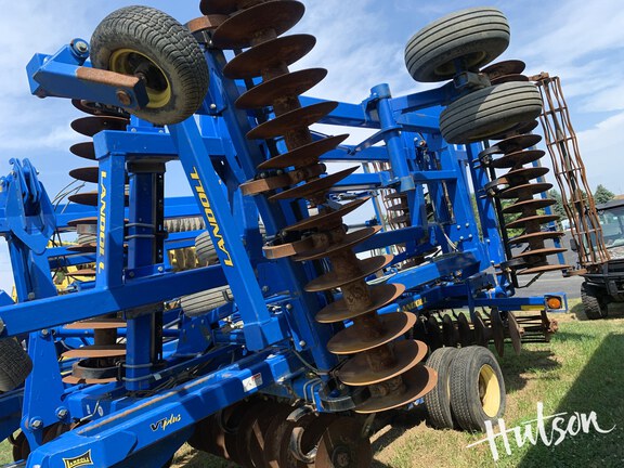 Photo of 2012 Landoll 7450-44