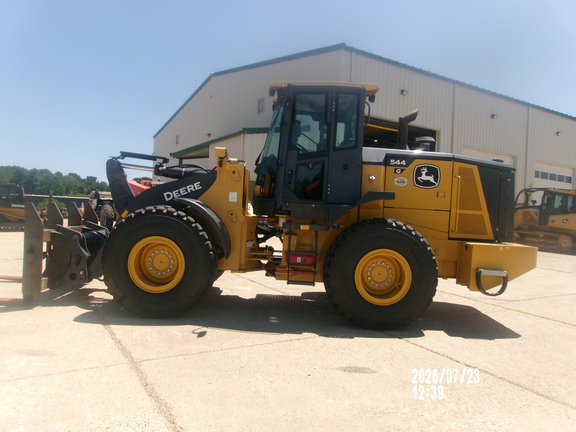 2023 John Deere 544G