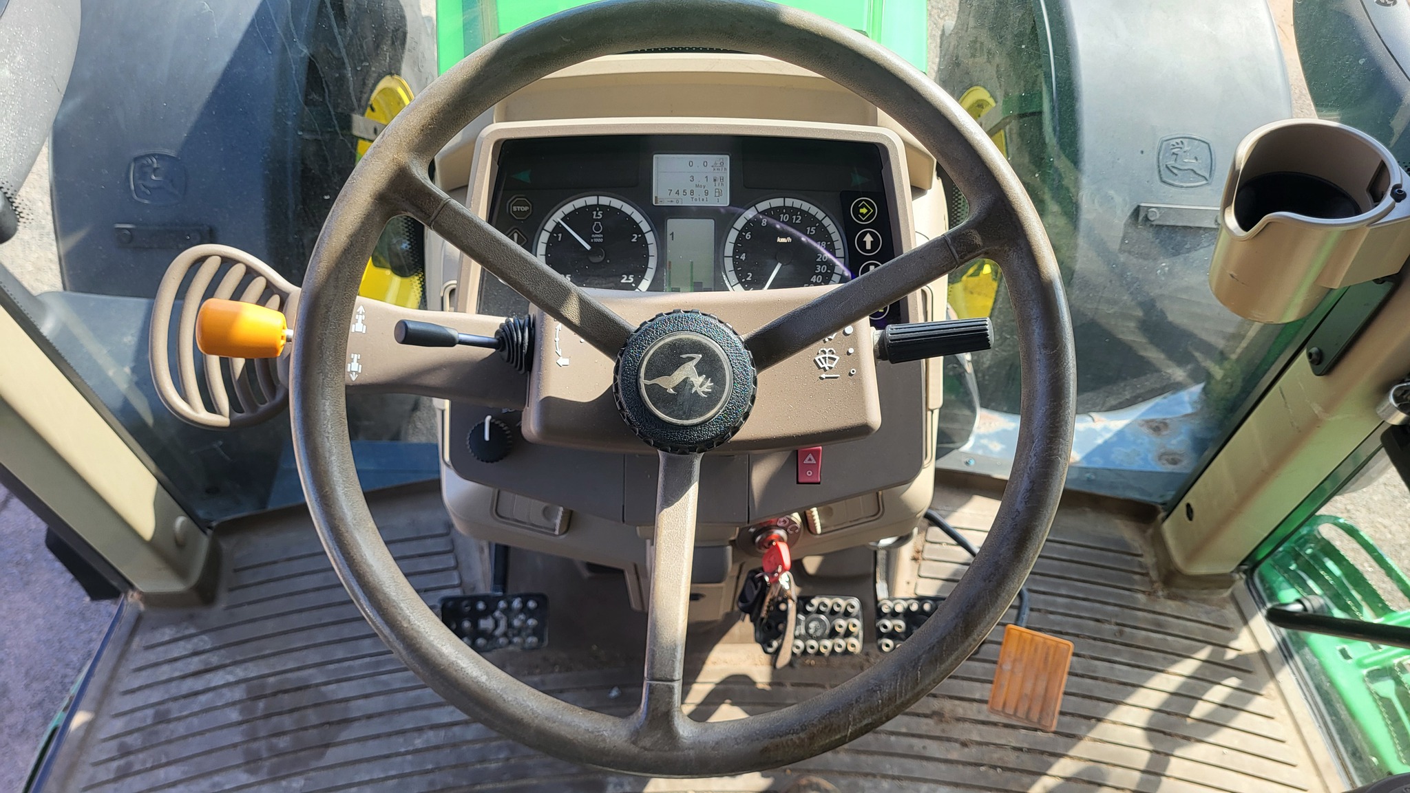 2018 John Deere 6130M Image 11