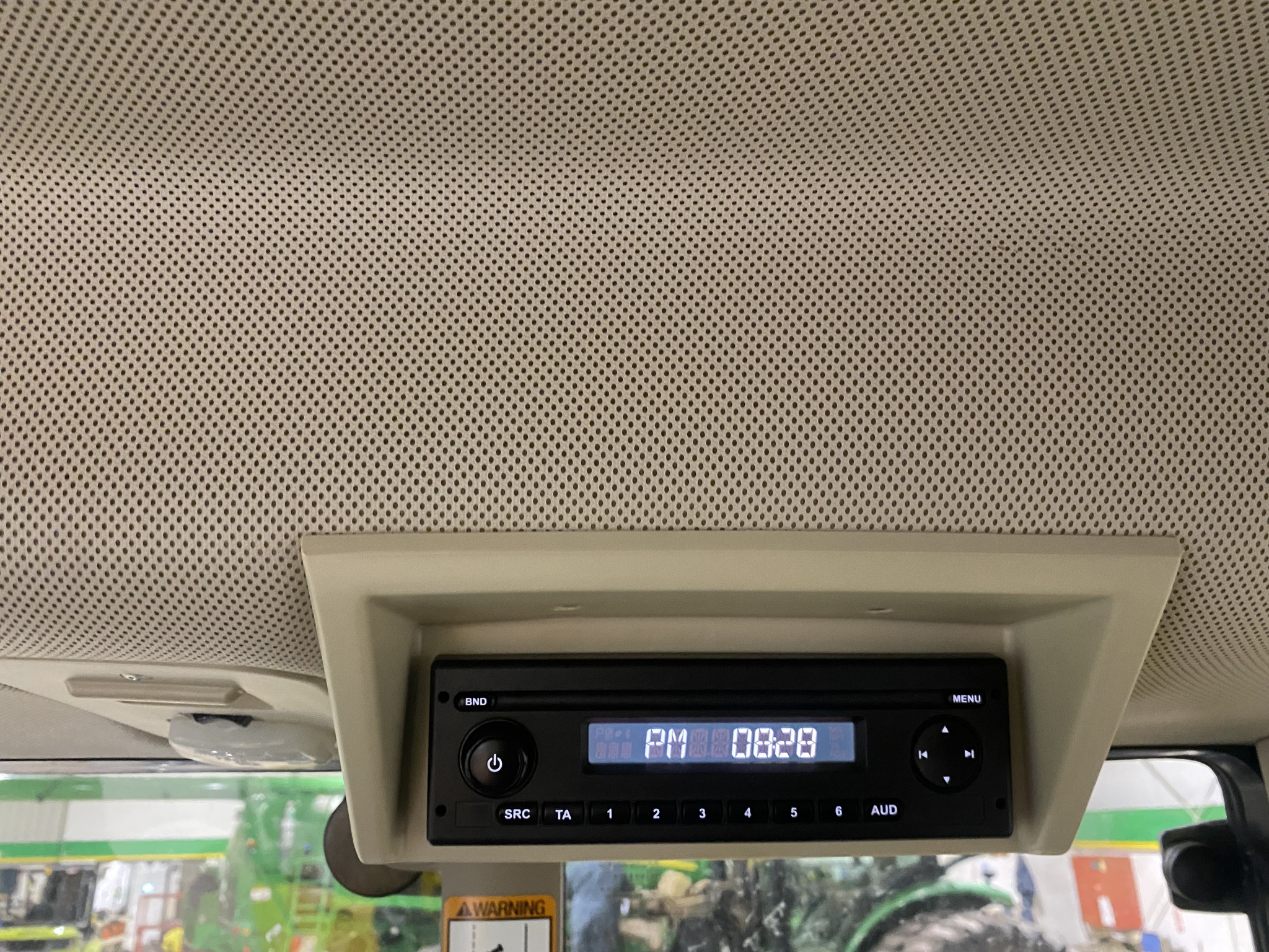 2018 John Deere 6130M Image 14