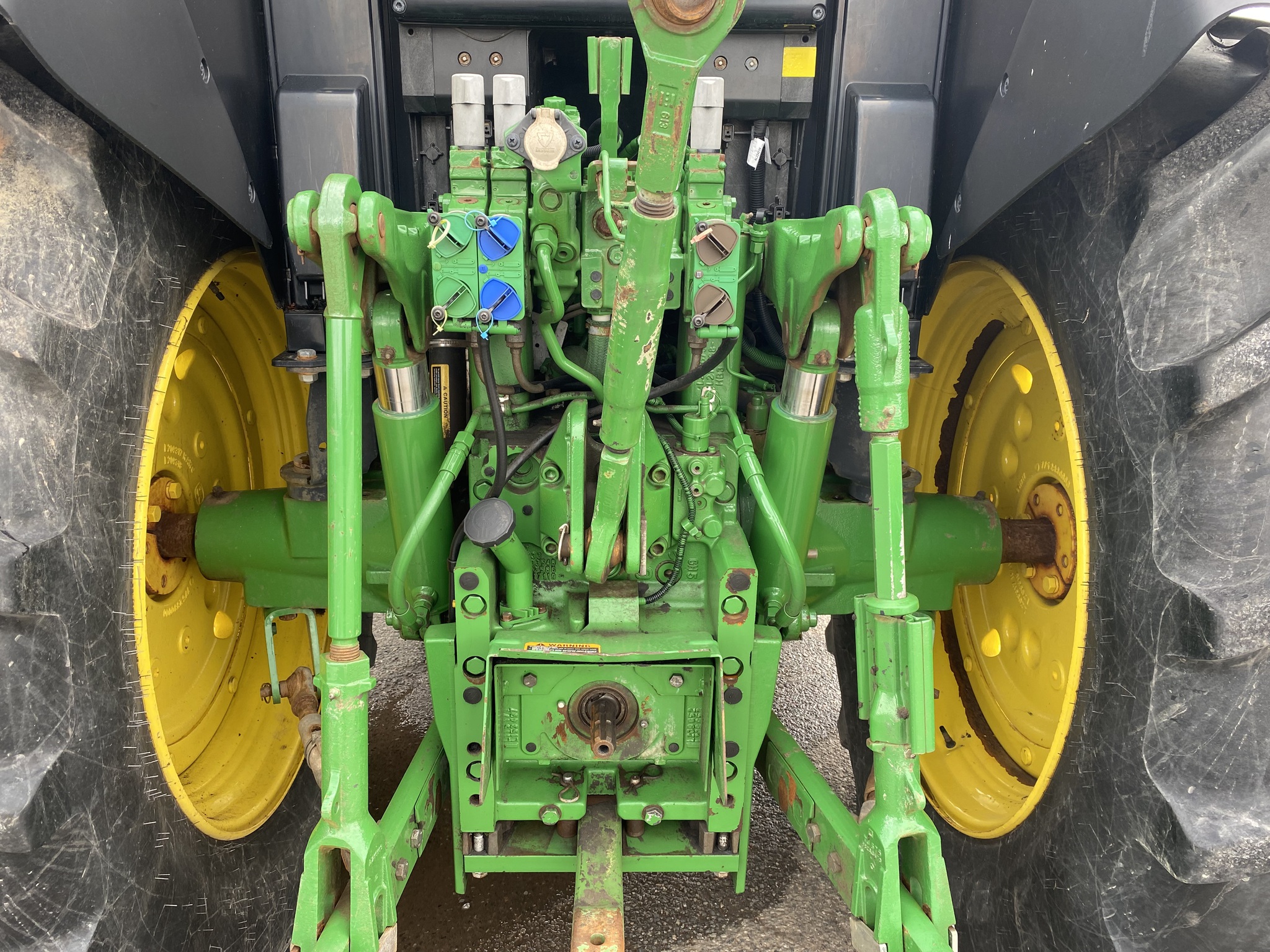 2018 John Deere 6130M Image 17