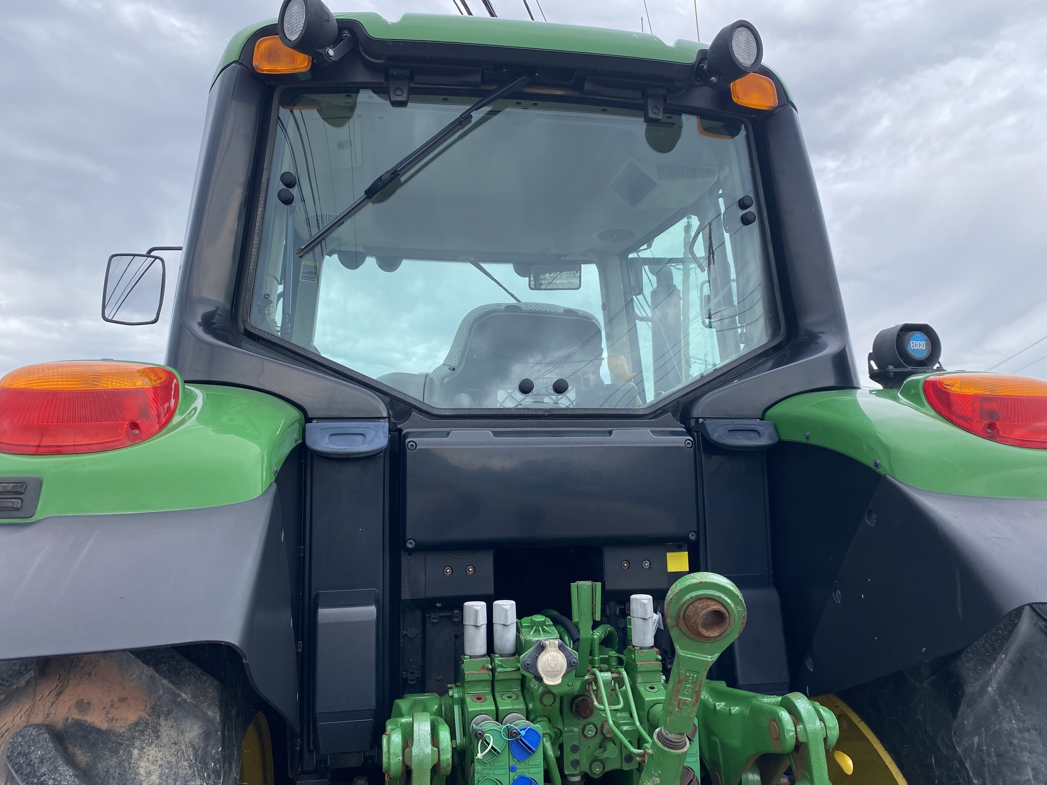 2018 John Deere 6130M Image 16