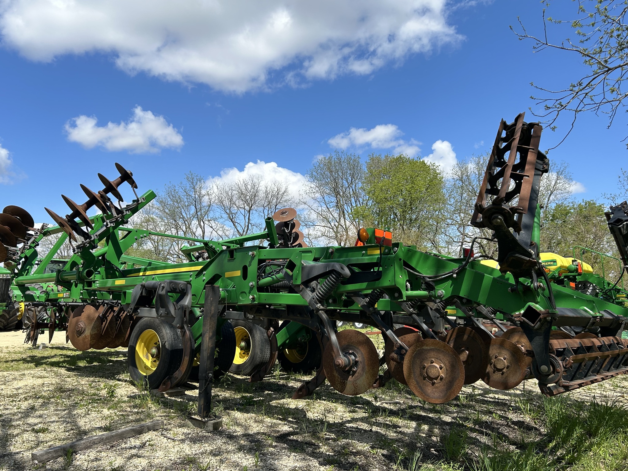 2015 John Deere 2730 at Heritage Tractor in Freeport, IL