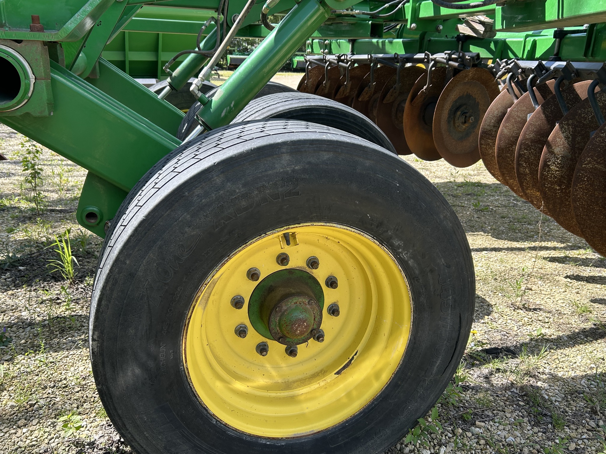 2015 John Deere 2730 at Heritage Tractor in Freeport, IL