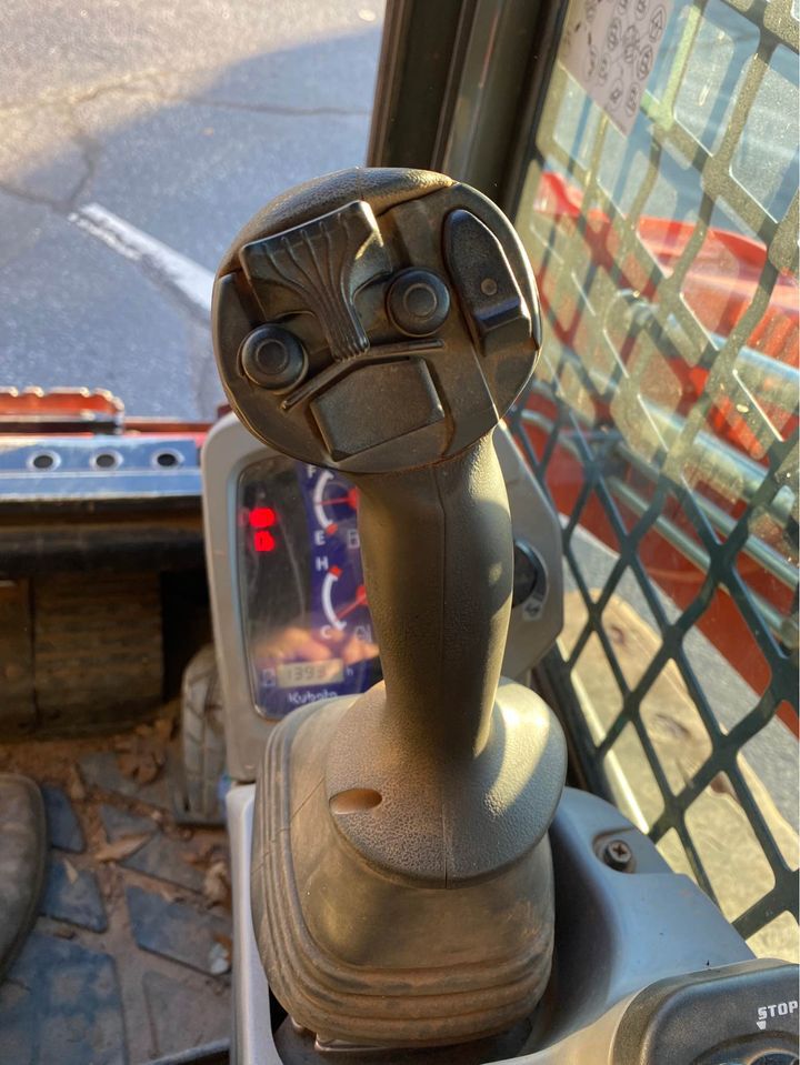 2020 Kubota SVL65-2 Image 12