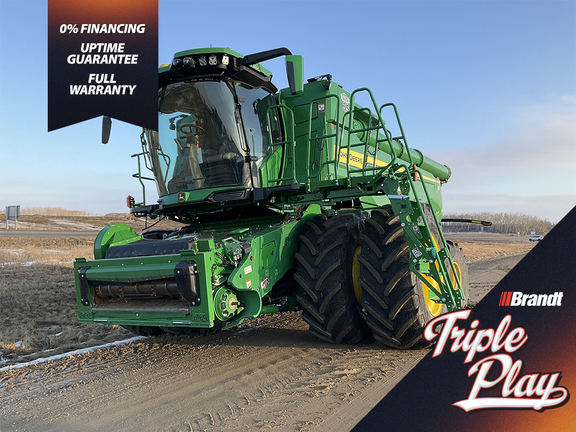 Photo of a 2023 John Deere X9 1100