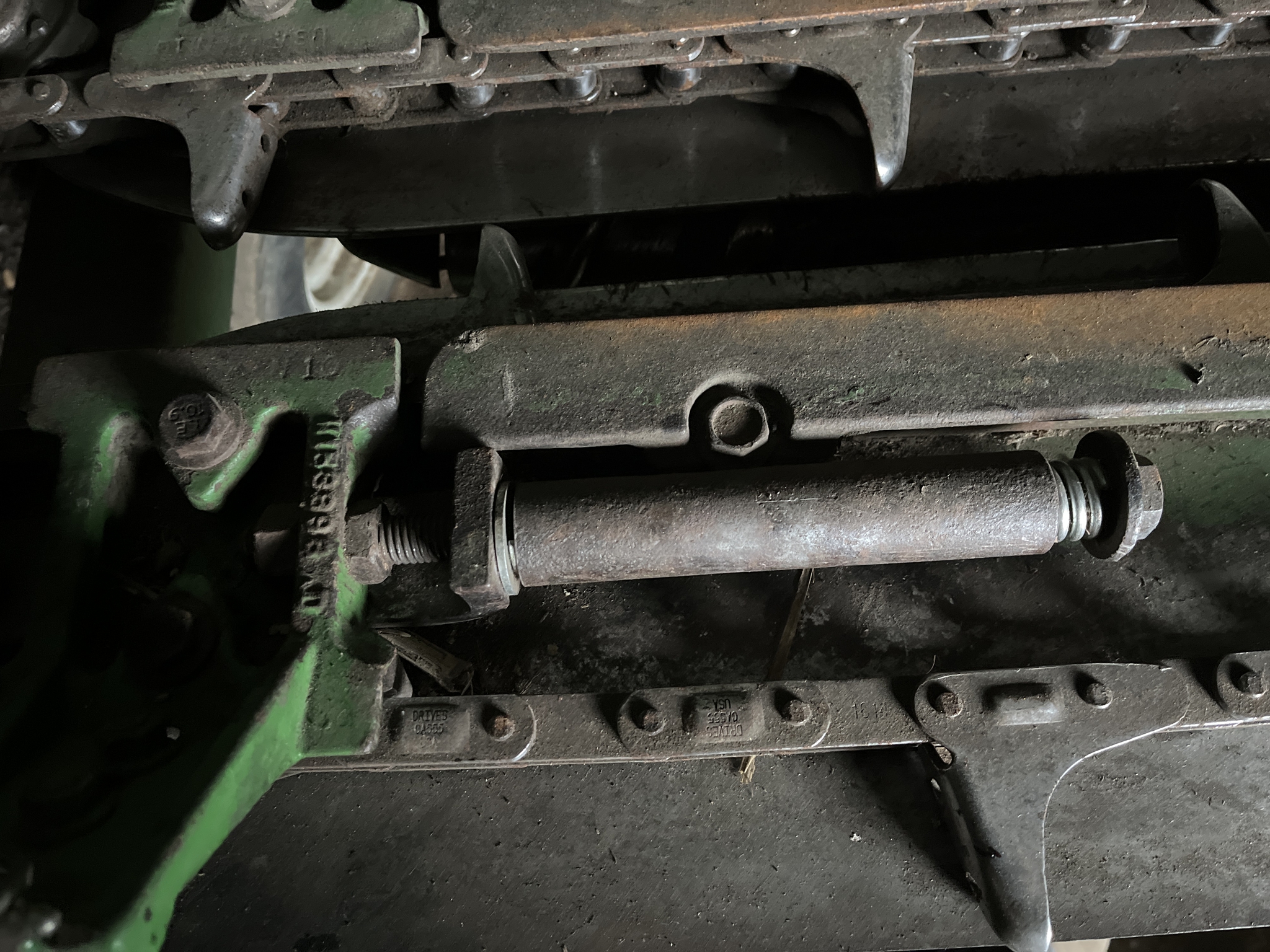  2002 John Deere 893 at Heritage Tractor in Dixon, IL