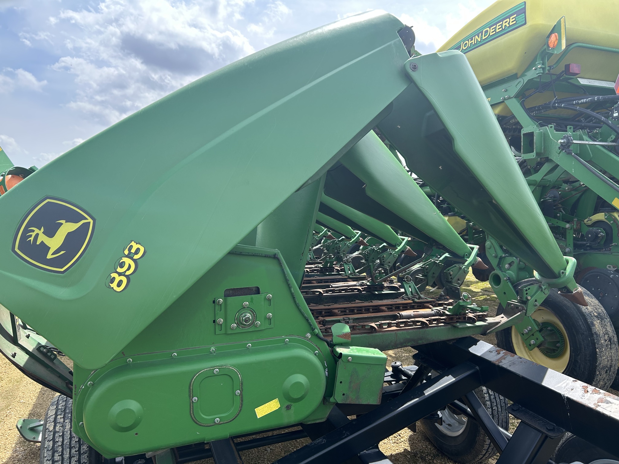  2002 John Deere 893 at Heritage Tractor in Dixon, IL