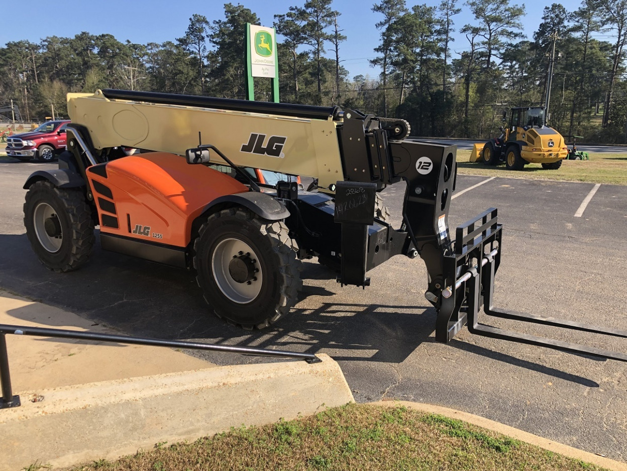 2024 JLG 1255 Image 4