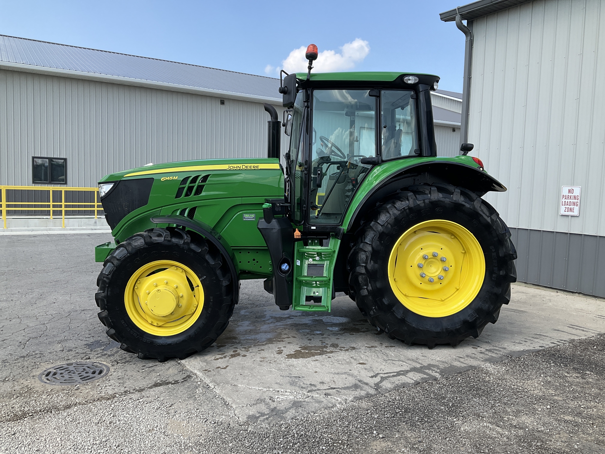 2024 John Deere 6145M Image 6