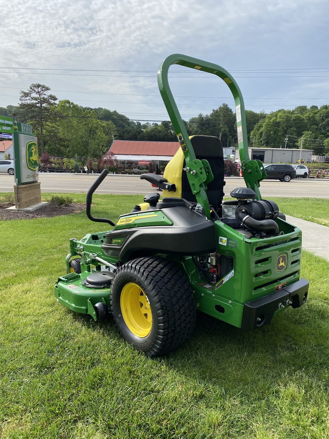 2023 John Deere Z930M Image 6
