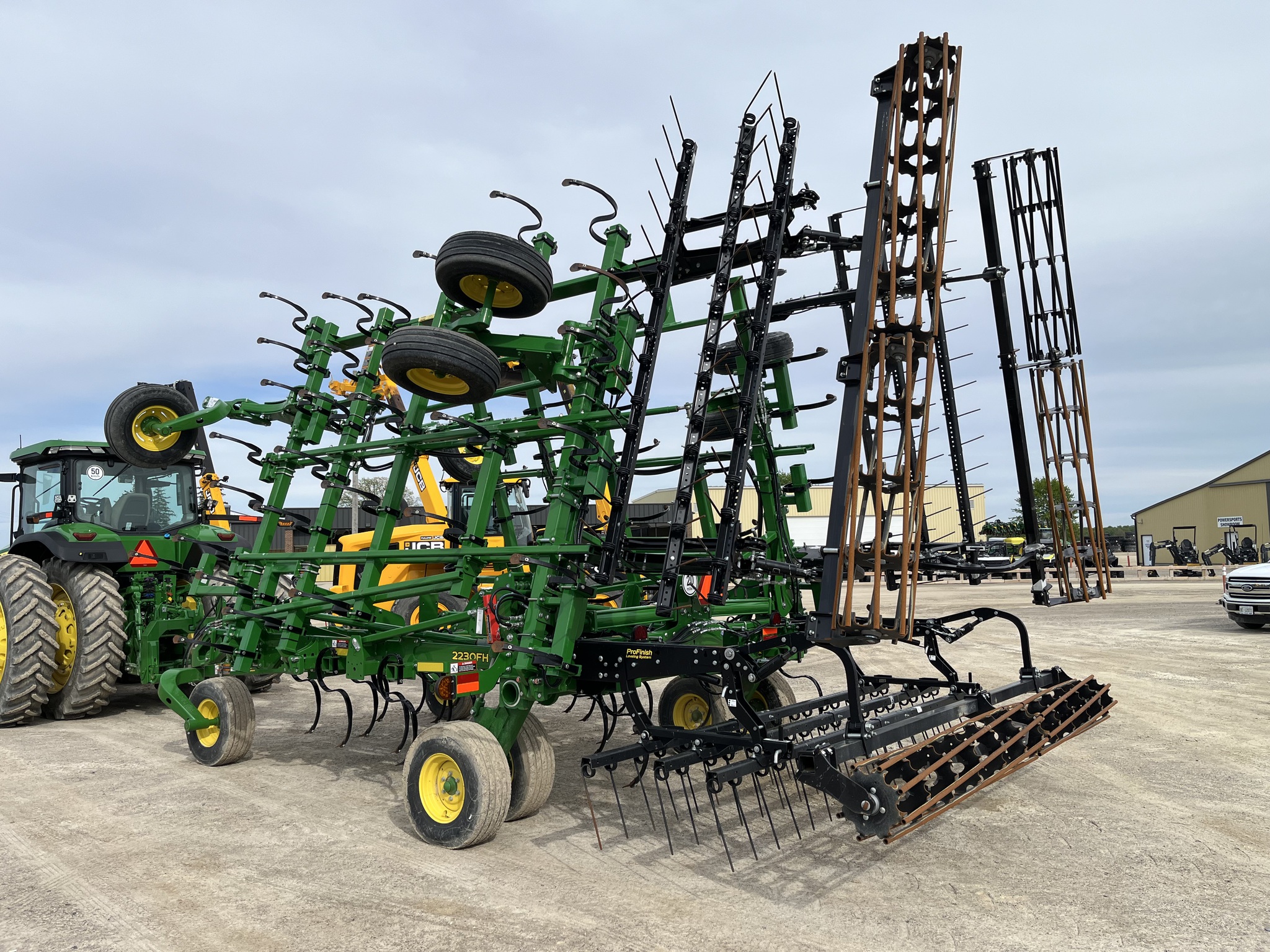 2021 John Deere 2230 Field Cultivators