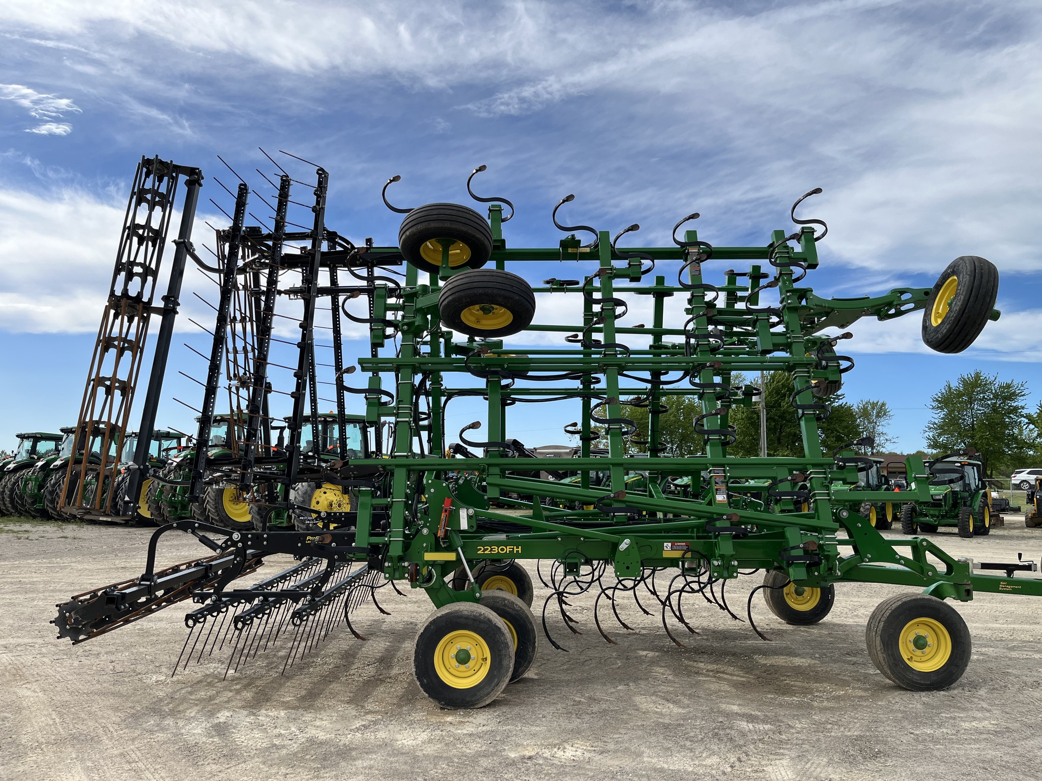 2021 John Deere 2230 Field Cultivators