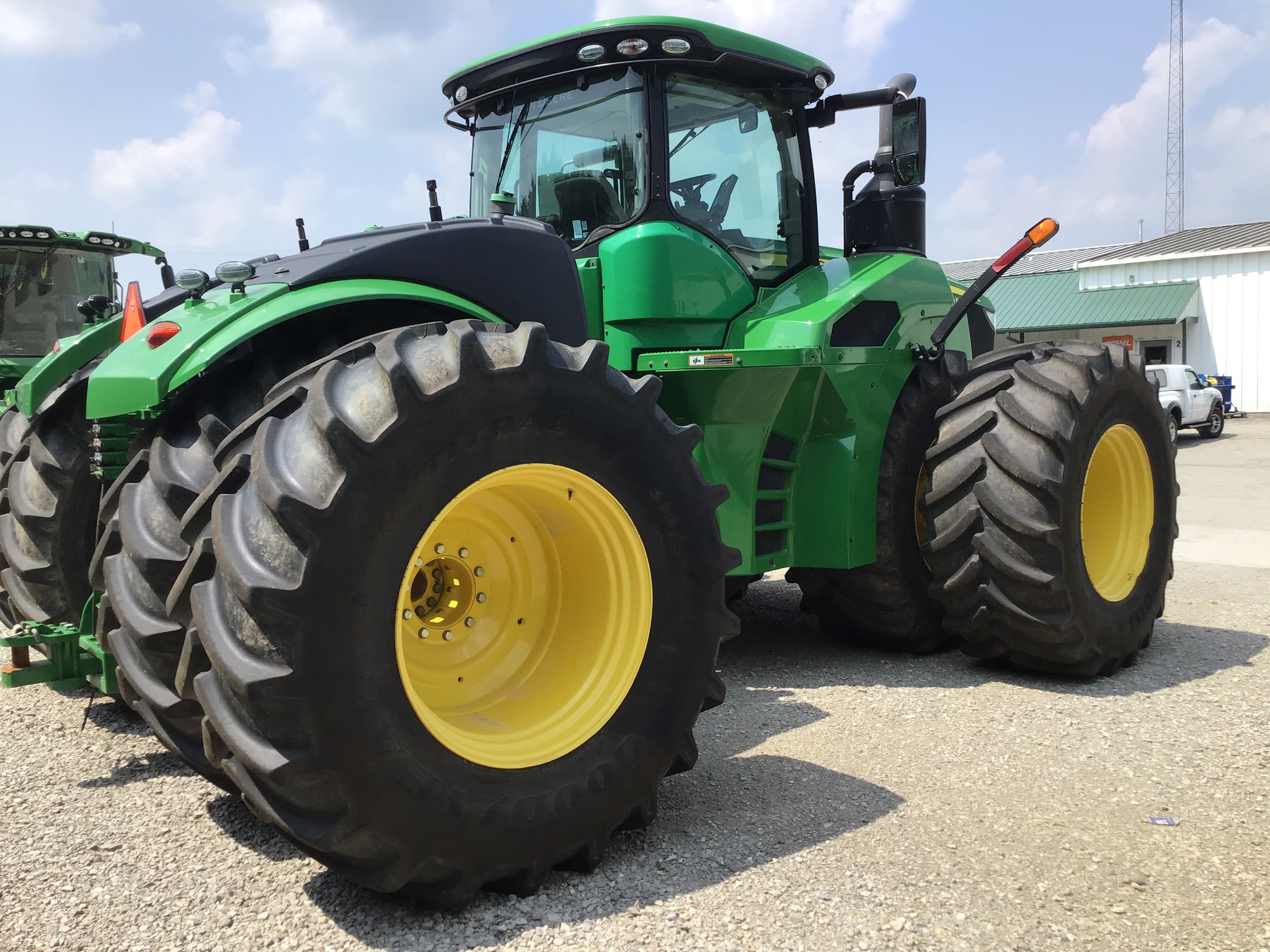 2021 John Deere 9520R Image 4