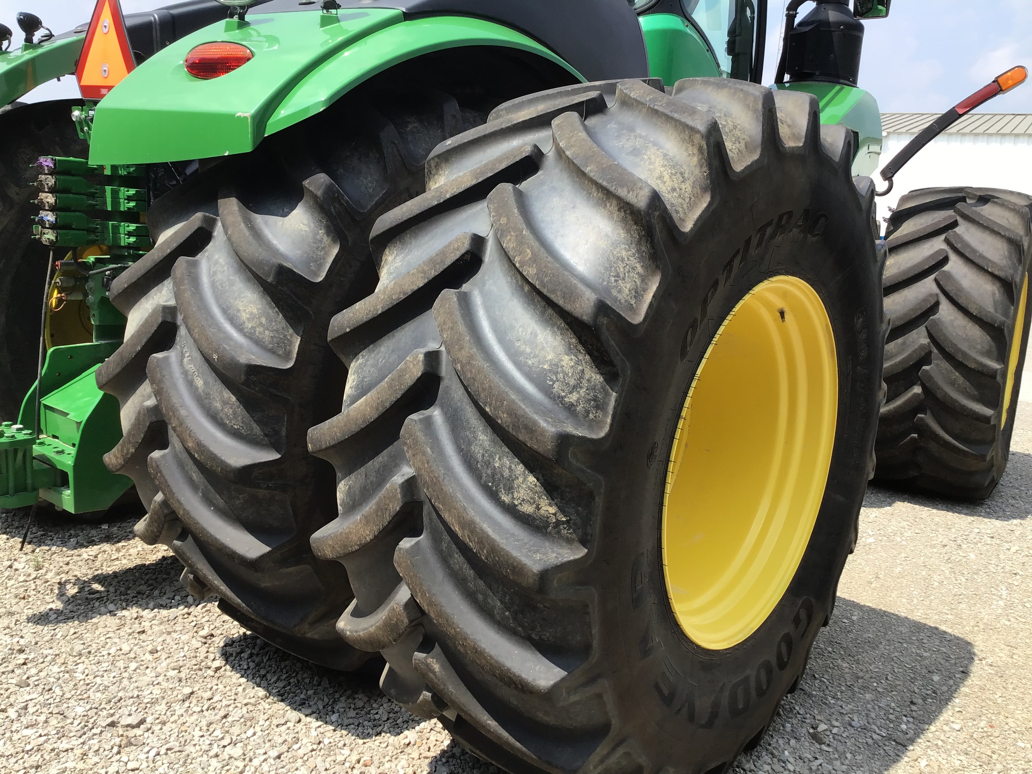 2021 John Deere 9520R Image 9