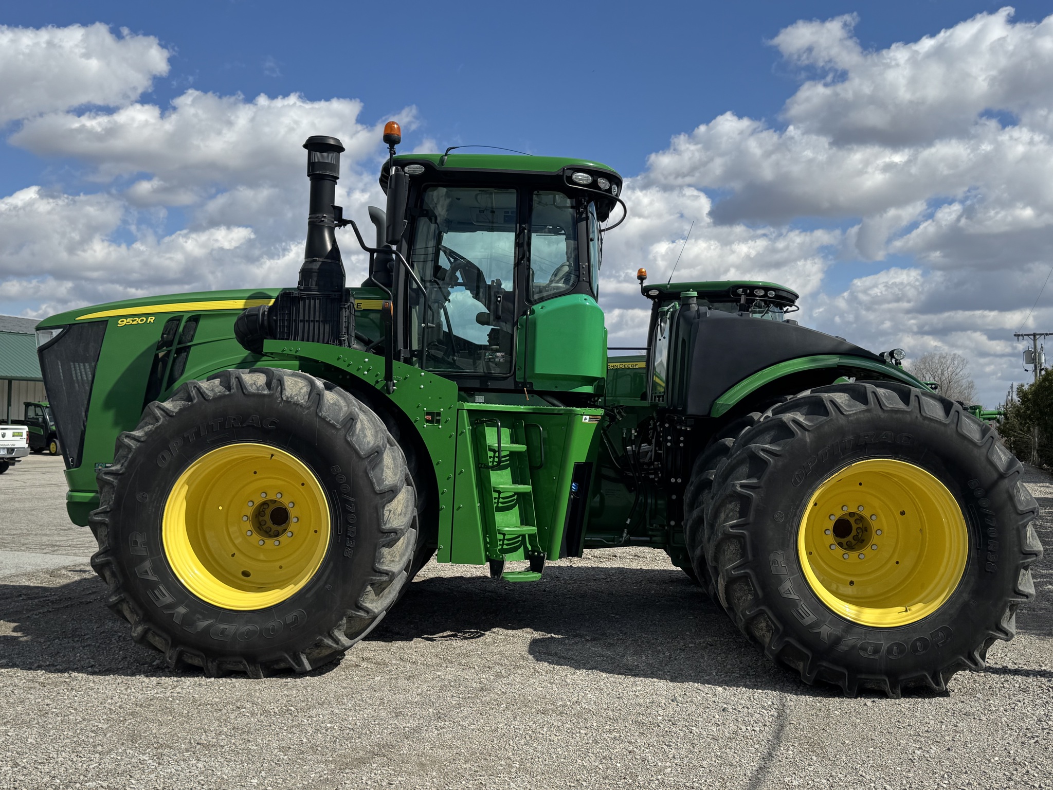 2021 John Deere 9520R Image 4
