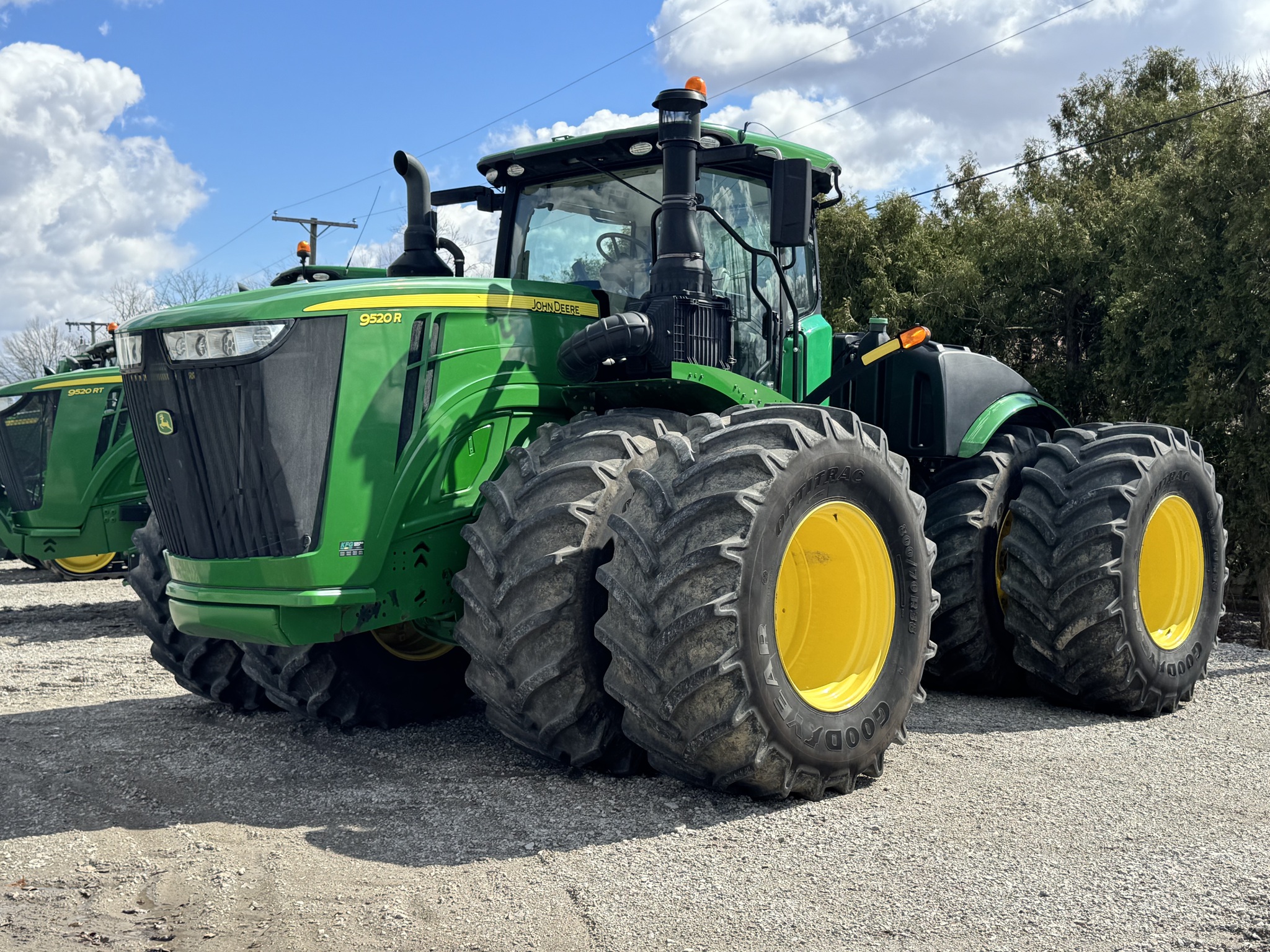 2021 John Deere 9520R Image 1