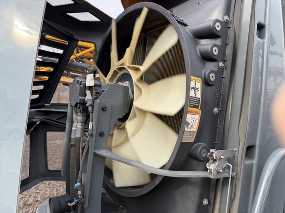 2024 Hagie STS16 - Photo26