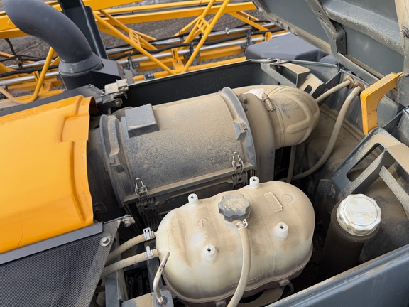 2024 Hagie STS16 - Photo29