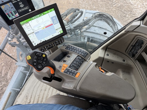 2024 Hagie STS16 - Photo43