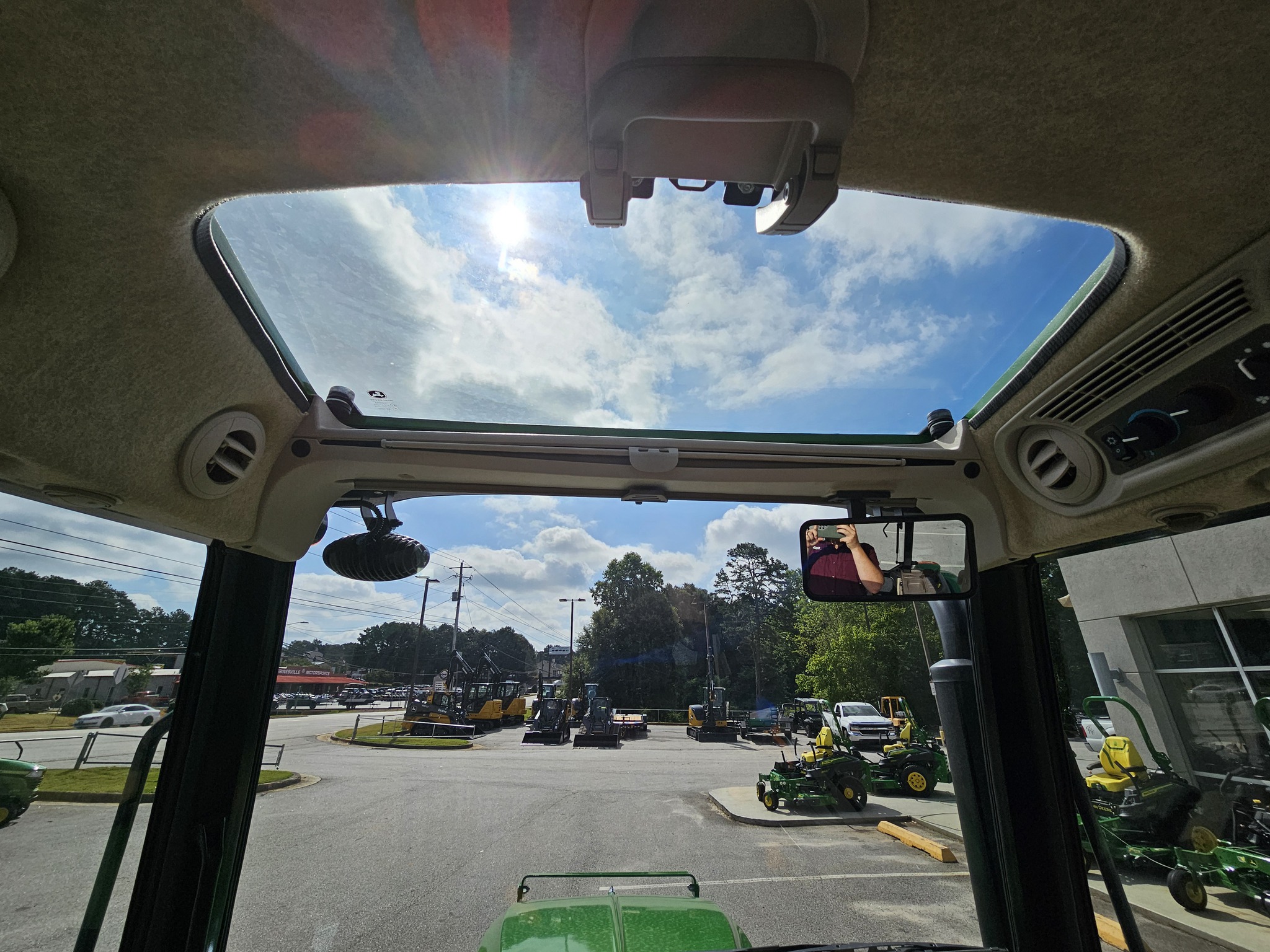 2024 John Deere 5067E Image 12