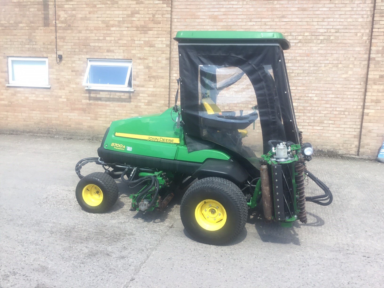 2015 John Deere 8700A