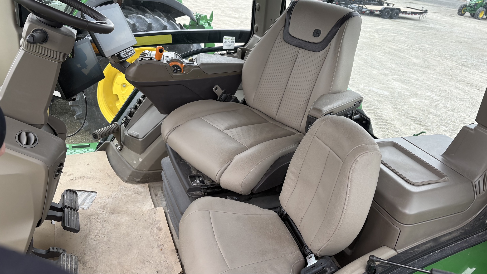 2024 John Deere 8R 340 Image 7