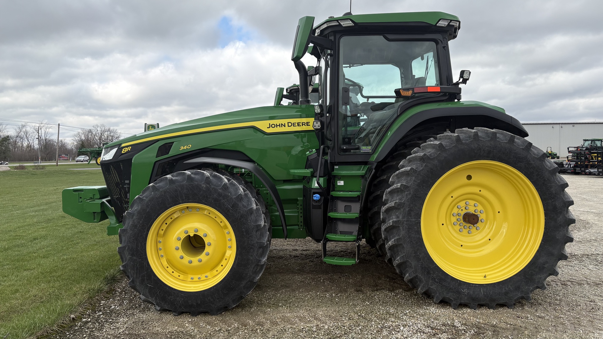 2024 John Deere 8R 340 Image 3