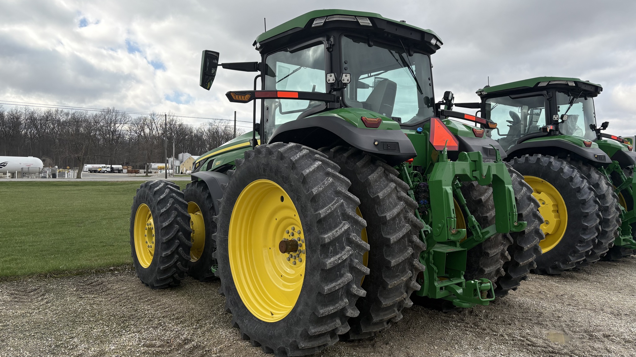 2024 John Deere 8R 340 Image 4