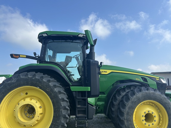 2022 John Deere 8R 370-15