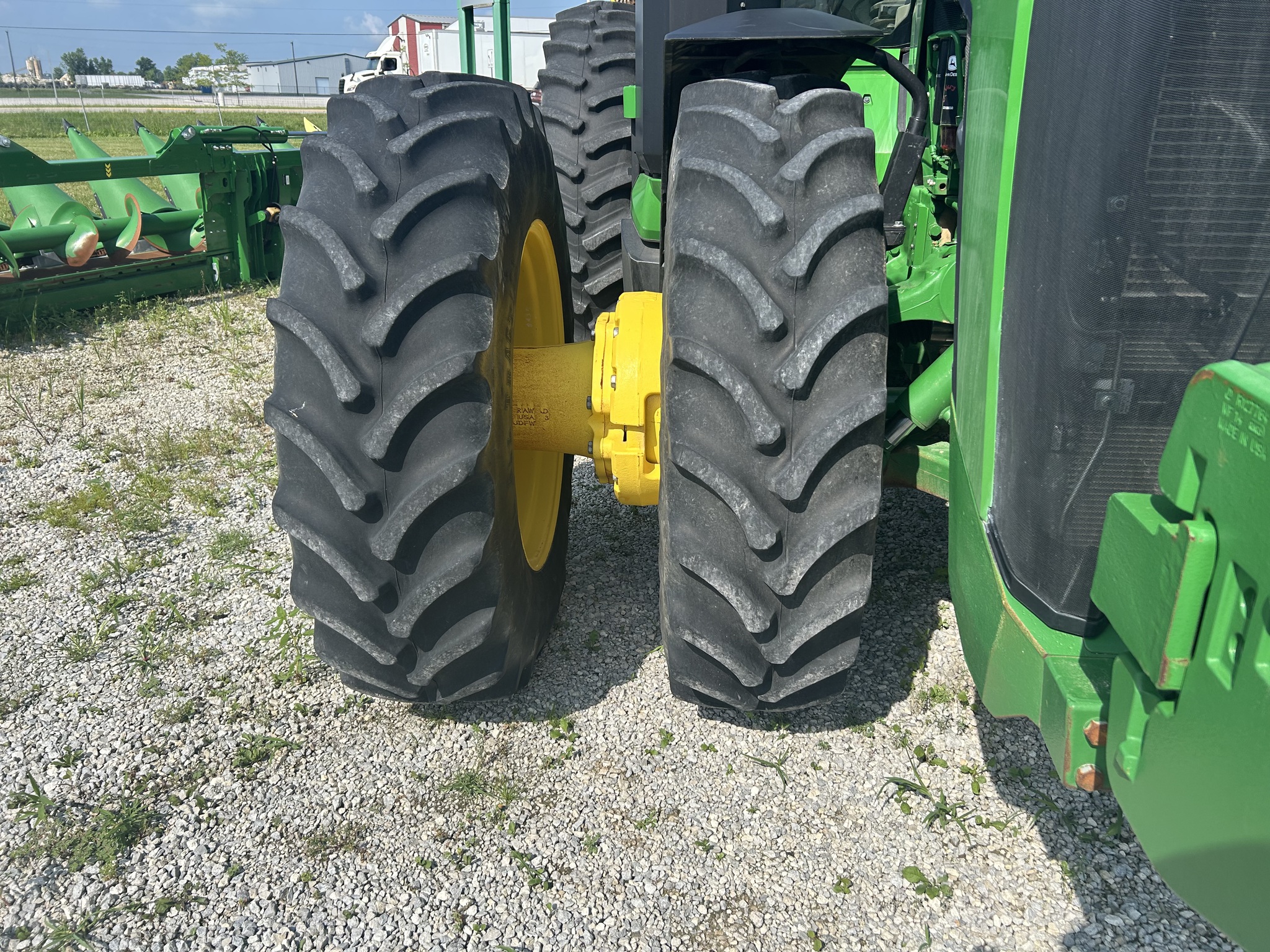 2022 John Deere 8R 370 Image 17
