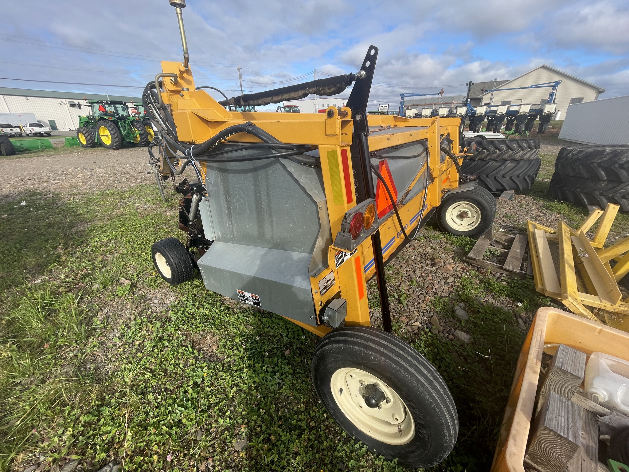 2016 Oxbo 918 Image 5